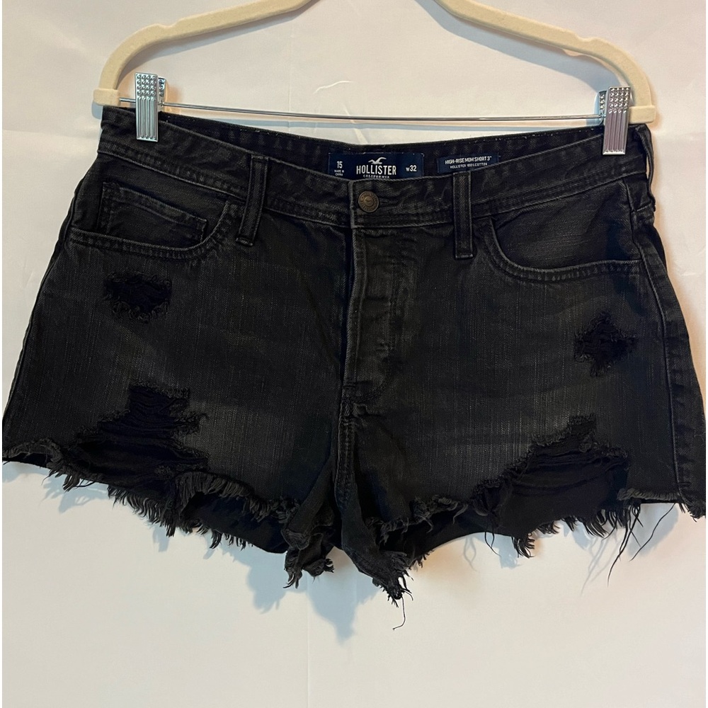 American Eagle HR Mom Short